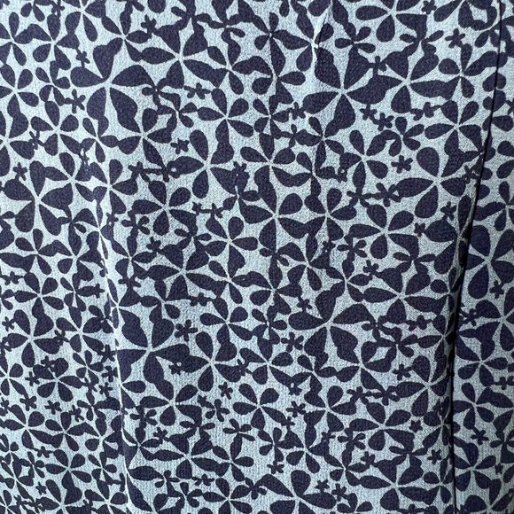 Like New TALBOTS Ditsy Floral Blue Pure Silk Sleeveless Maxi Dress Size 8 - Picture 10 of 15